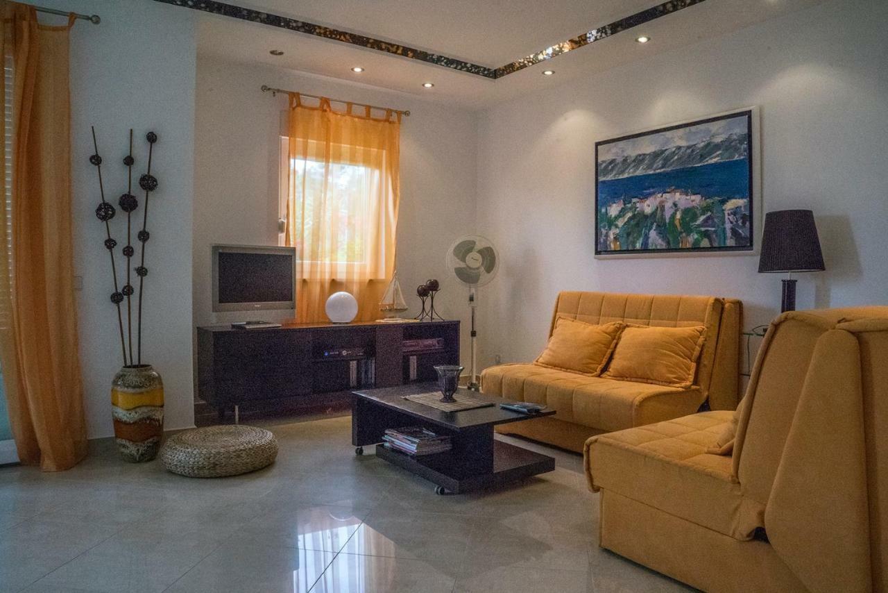 Apartment Annabela Banjol Exterior foto