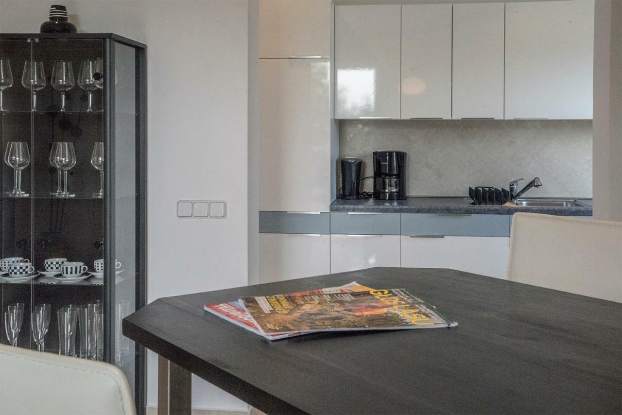 Apartment Annabela Banjol Exterior foto
